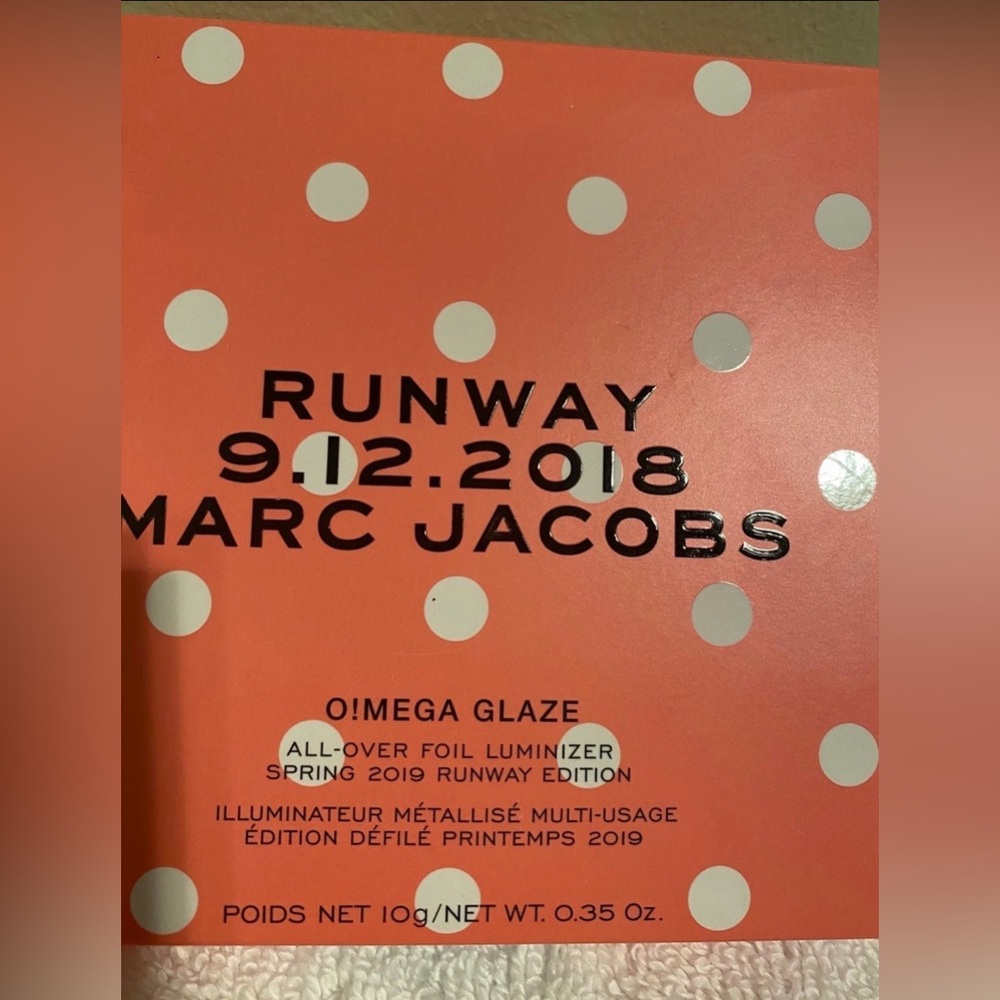 Marc Jacobs O!Mega Glaze It’s Glow Time